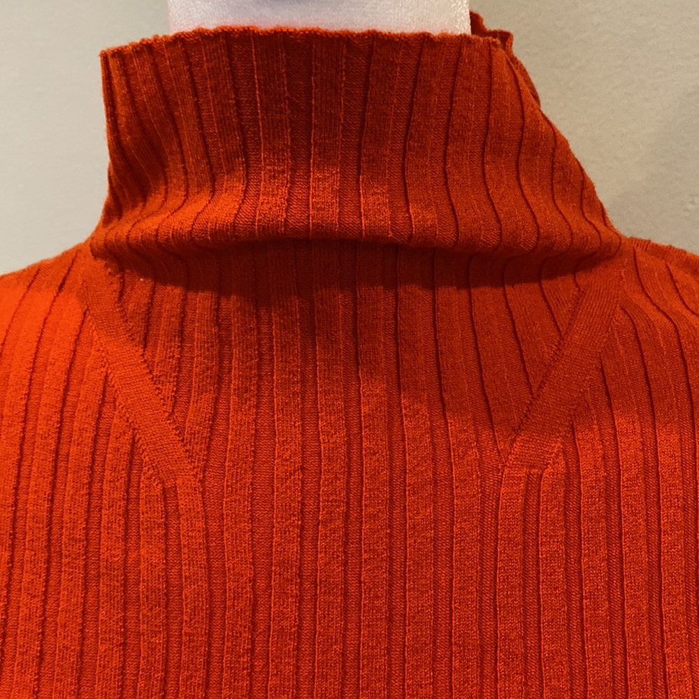 ALC Lightweight Merino Wool Sweater - Picture 3 of 9